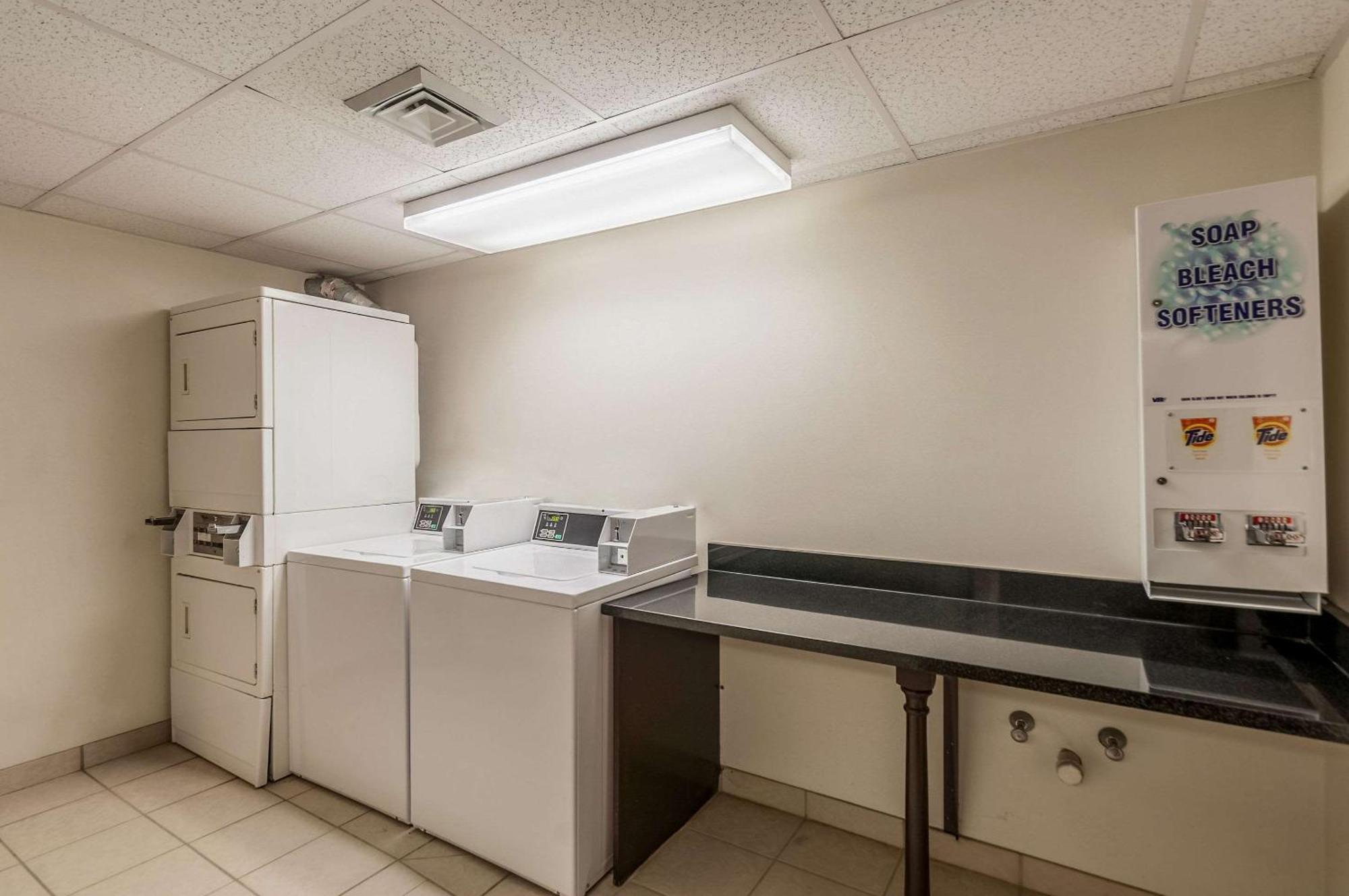 Sleep Inn & Suites Harrisonburg Near University מראה חיצוני תמונה