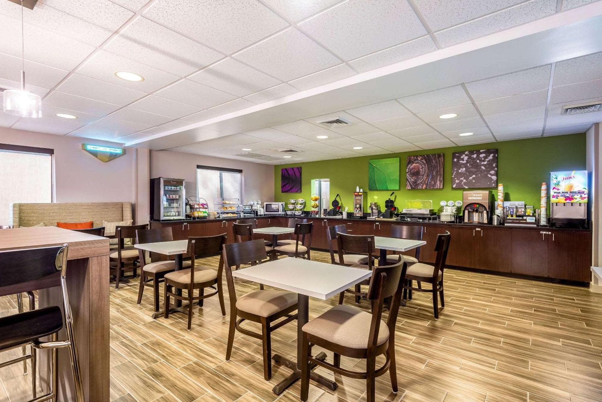 Sleep Inn & Suites Harrisonburg Near University מראה חיצוני תמונה