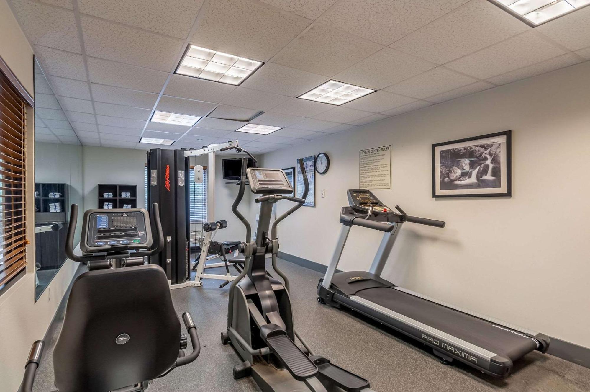 Sleep Inn & Suites Harrisonburg Near University מראה חיצוני תמונה