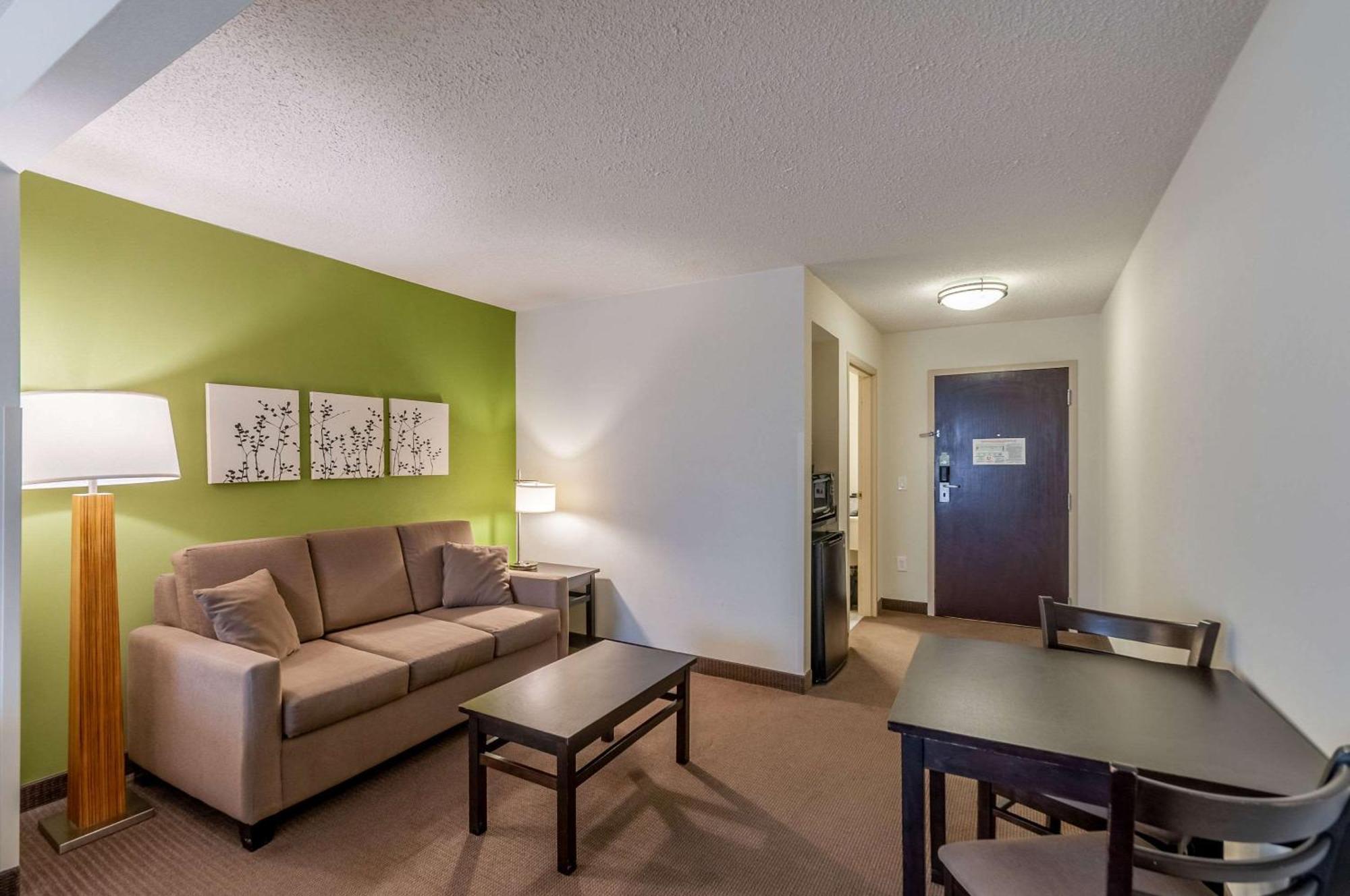 Sleep Inn & Suites Harrisonburg Near University מראה חיצוני תמונה