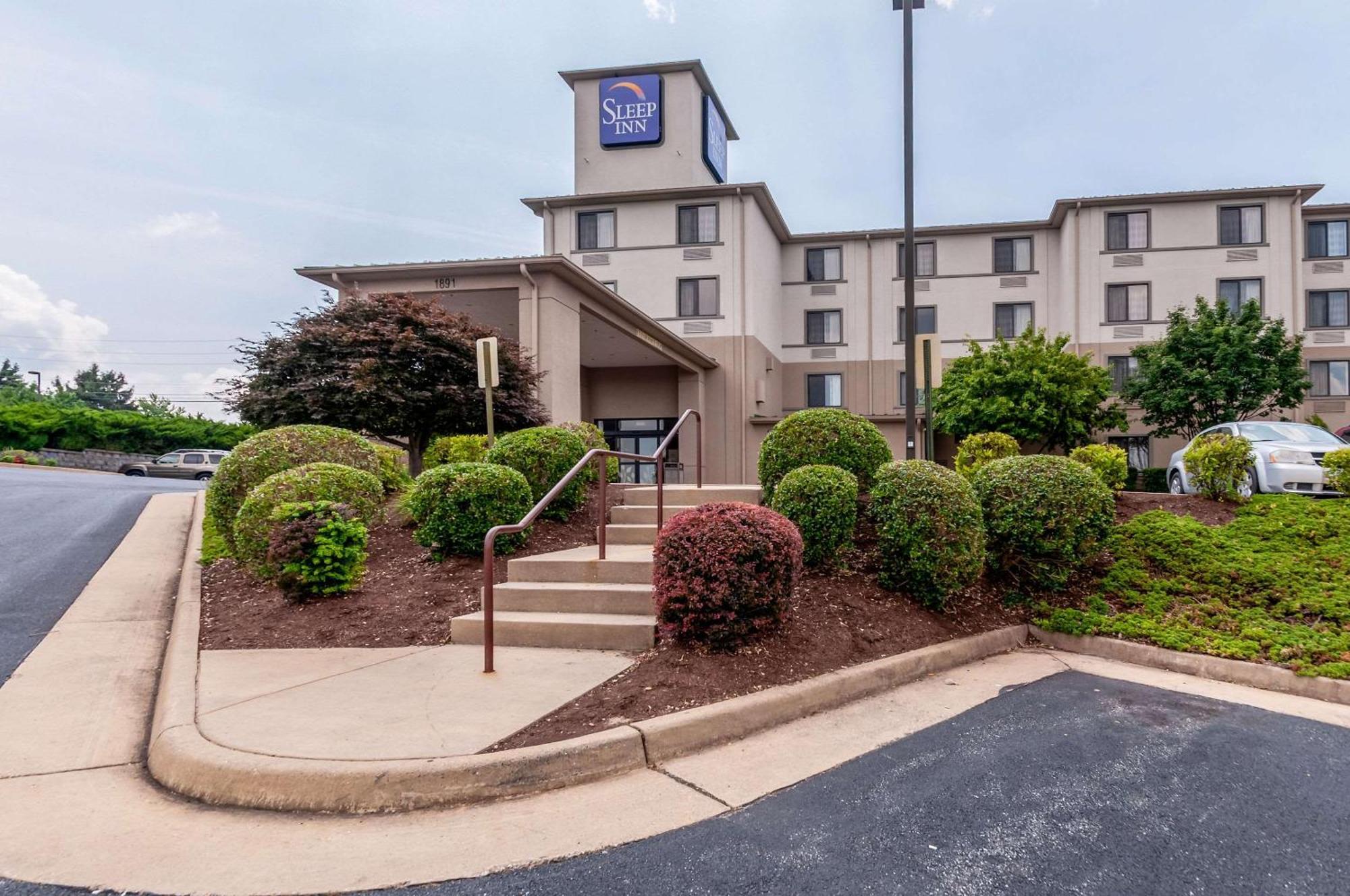 Sleep Inn & Suites Harrisonburg Near University מראה חיצוני תמונה